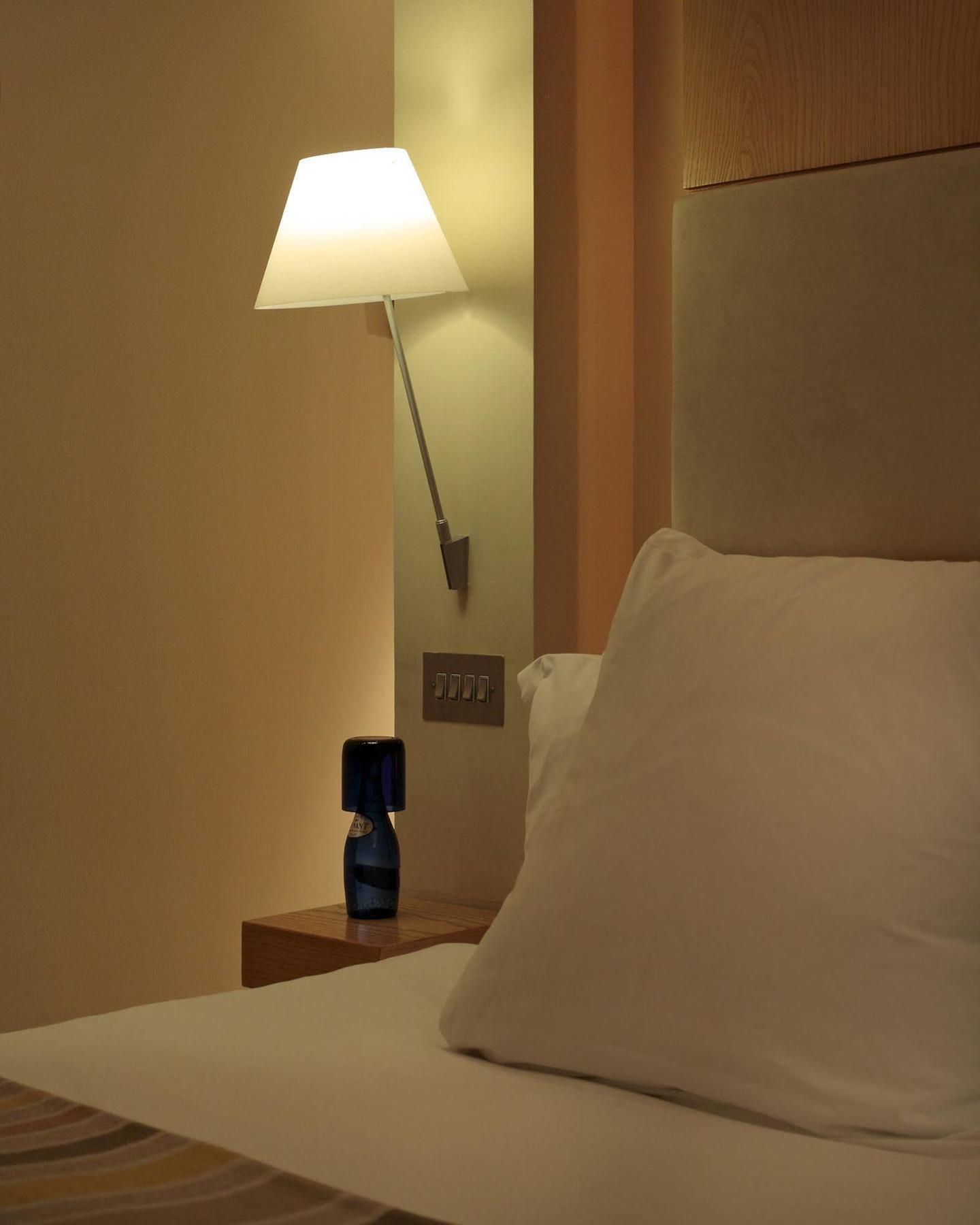 Sydney House Chelsea Hotel London Room photo